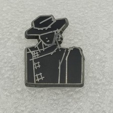 Pin's-DANIELLE G.-Mode-Vetement Chaussure-"Brut"-P2F2