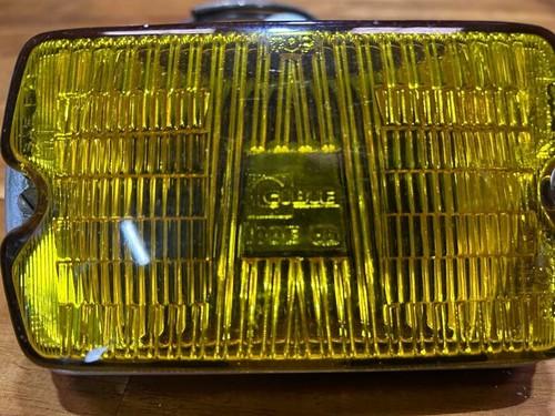 Ancien antibrouillard jaune