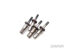 Toyota Avensis Support de