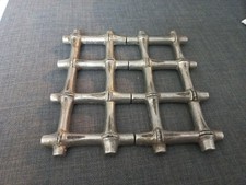 Dessous de plat extensible années 70 forme Bambou métal 