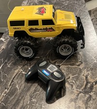 VTG NIKKO Hummer H2 Yellow RC