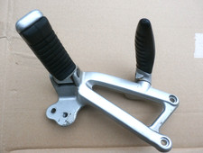 platine repose pied passager gauche ducati st  82410411C