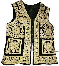 Gilet très richement brodé travail oriental début XXème