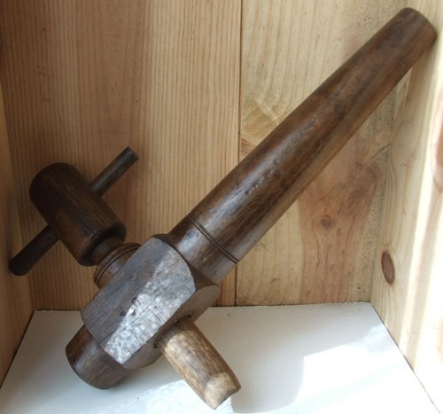 Grand robinet bois 33cm - robinet, en