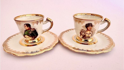 Petites tasses soucoupes - petites,