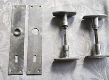 Lot 2 anciennes poignées en