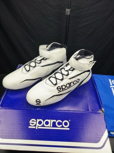 Paire chaussure sport - de, de