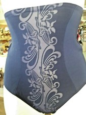 Gaine Haute dans la Vie Effet Dentelle Sculptante Marque Triumph,Couleur Bleue -