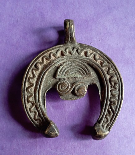 Ancien pendentif lobi bronze - lobi,