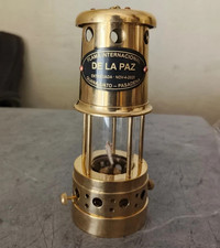 Lampe à pétrole lourde en