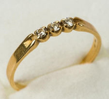 BAGUE OR 18 K ET DIAMANTS