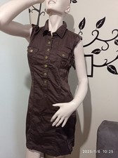 robe marron de Ici et