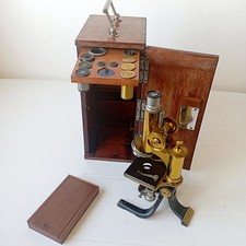 Microscope ancien Reichert