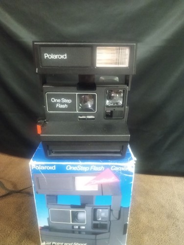 Polaroid 600 one step flash - polaroid,