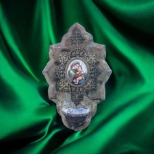 Crucifix avec bénitier ancien