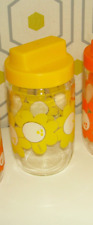 UN POT BOCAL en verre de la Marque HENKEL fleurs émaillé JAUNE -VINTAGE 1970