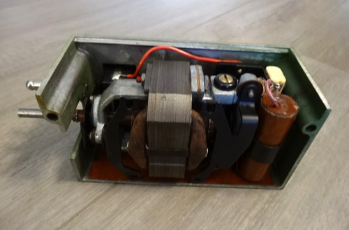 Moteur elna 125 - 125, volts