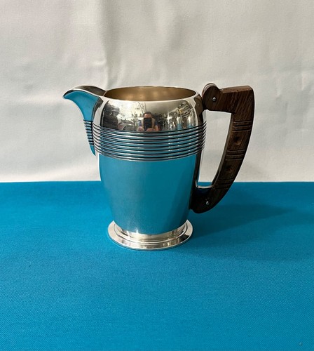 Pot lait ercuis modèle - pot, a