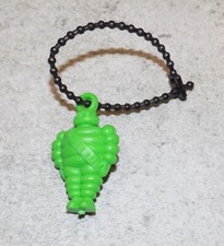 FIGURINE MICHELIN OBJET PUBLICITAIRE PLASTIQUE COULEUR VERTE