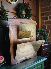 Ancien porte-journaux en bois