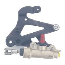 Maître cylindre frein