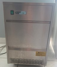 Machine à Glaçons Stalgast en Inox, pas beaucoup d'utilisation 