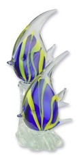 Figurine en verre de style Murano représentant un couple de poissons-anges répli