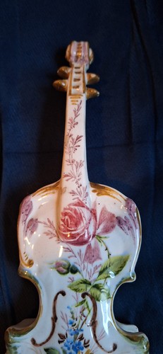 Beau violon faience peint - violon, en