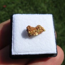 Minéraux *** RARE PEPITE D'OR