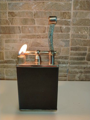 Grand briquet table - de,