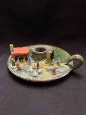 Creche miniature santons puce.