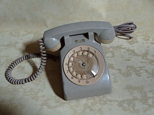Téléphone fixe vintage