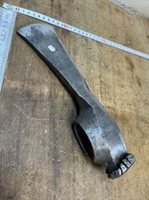 outil ancien hache forgée 19-ème axe old tool  outillage forestier  ( n° 226)