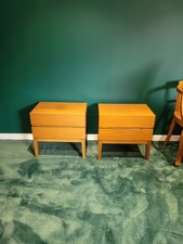 Paire de chevets vintages 2 tiroirs