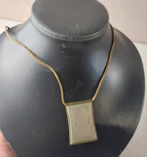 Ancien collier avec pendentif