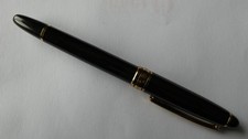 Stylo à plume noir et doré