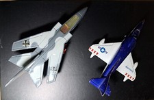lot de  2 avions Matchbox