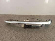 Feu diurne avant gauche