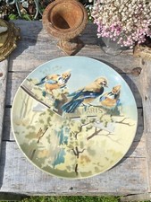 Grand plat Rond Terre de Fer Choisy le Roi décor 3 oiseaux, Paris - fin XIXème