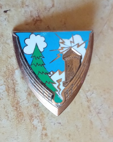 Insigne 178 base - insigne,