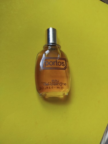 Une miniature parfum - une, de