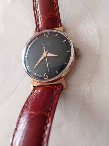 Magnifique montre raketa - magnifique,