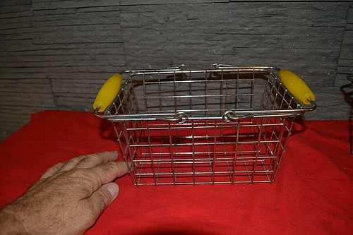 Ancien petit panier - , à