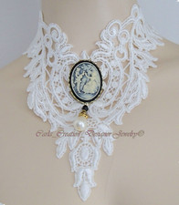 La Marquise/ Collier Victorien