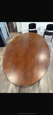 table Florence Knoll ovale en bois Acajou , pieds acier .Dimensions : 137X243cm