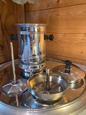 Filtre pour cafetière " Sultana " en métal chromé et poignées en bakélite, 1950