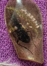 ANCIEN PORTE CLé AVEC UN