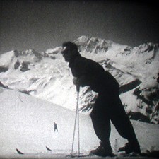 Film 16 mm: Dans un vieux Chalet