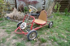 Wisa Gloria Vintage kart for kids to be restored