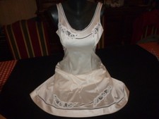 jolie combinaison & fond de robe vintage jolie dentelle  Taille  42/44 ref 21979